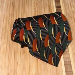 Zinc Half‑Circle Neck Tie Silk Top‎ Cream